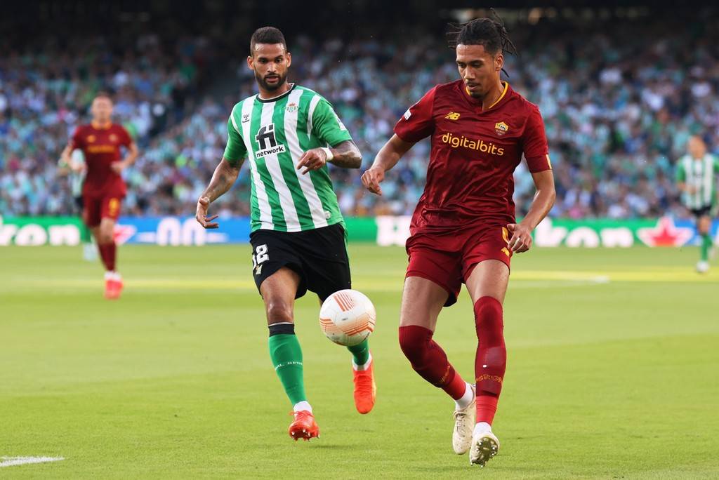 欧冠寒夜激战：凯拉特主场硬撼奥林匹亚科斯